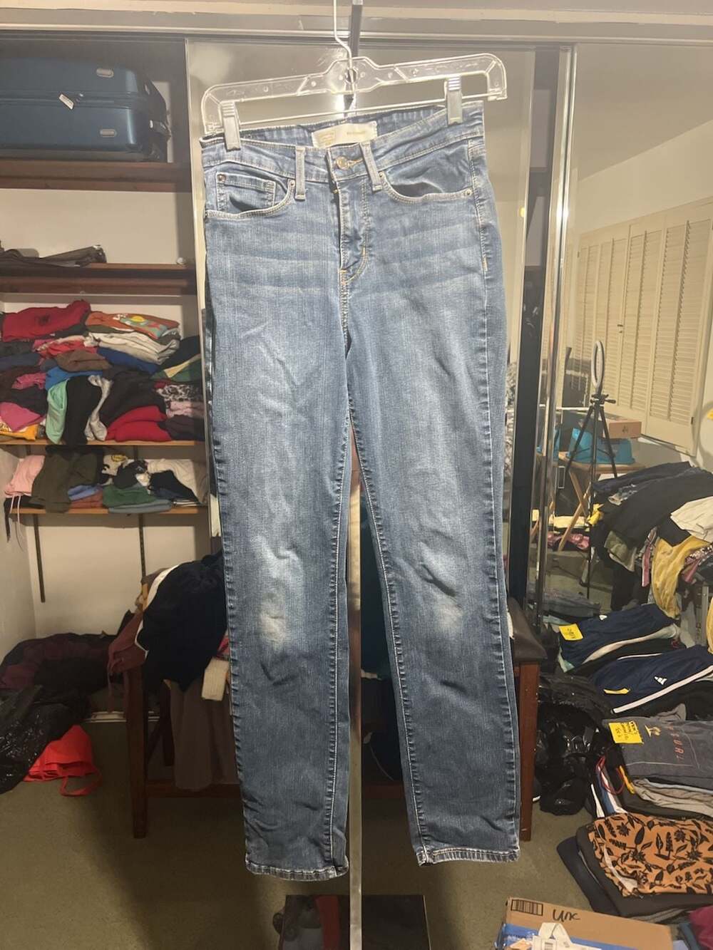 Signature by Levi Strauss & Co. Mid Rise Straight Jeans Size W27 L32 Blue